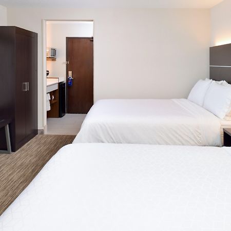Holiday Inn Express Wixom By Ihg Buitenkant foto