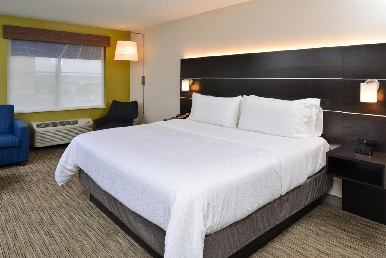Holiday Inn Express Wixom By Ihg Buitenkant foto