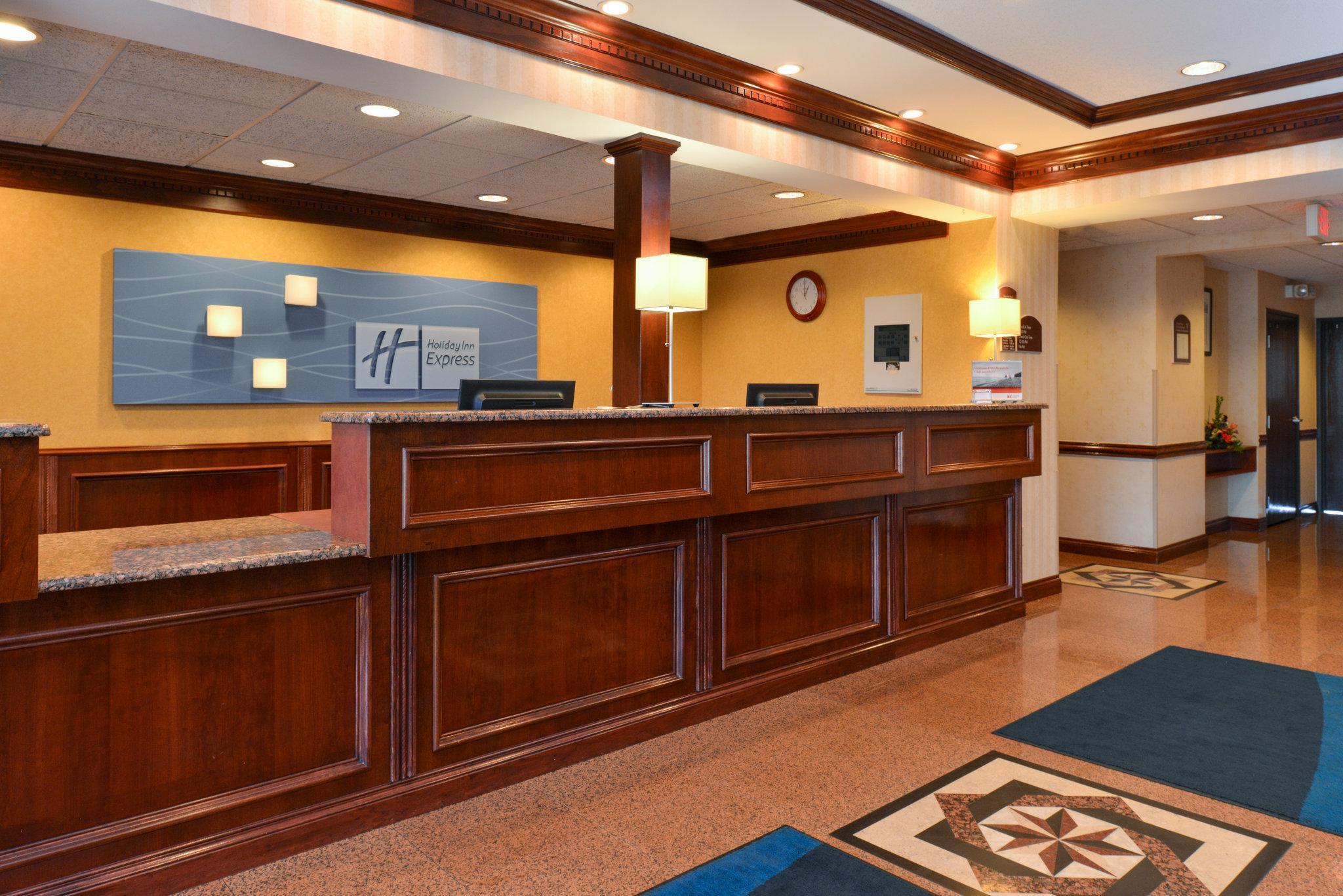Holiday Inn Express Wixom By Ihg Buitenkant foto