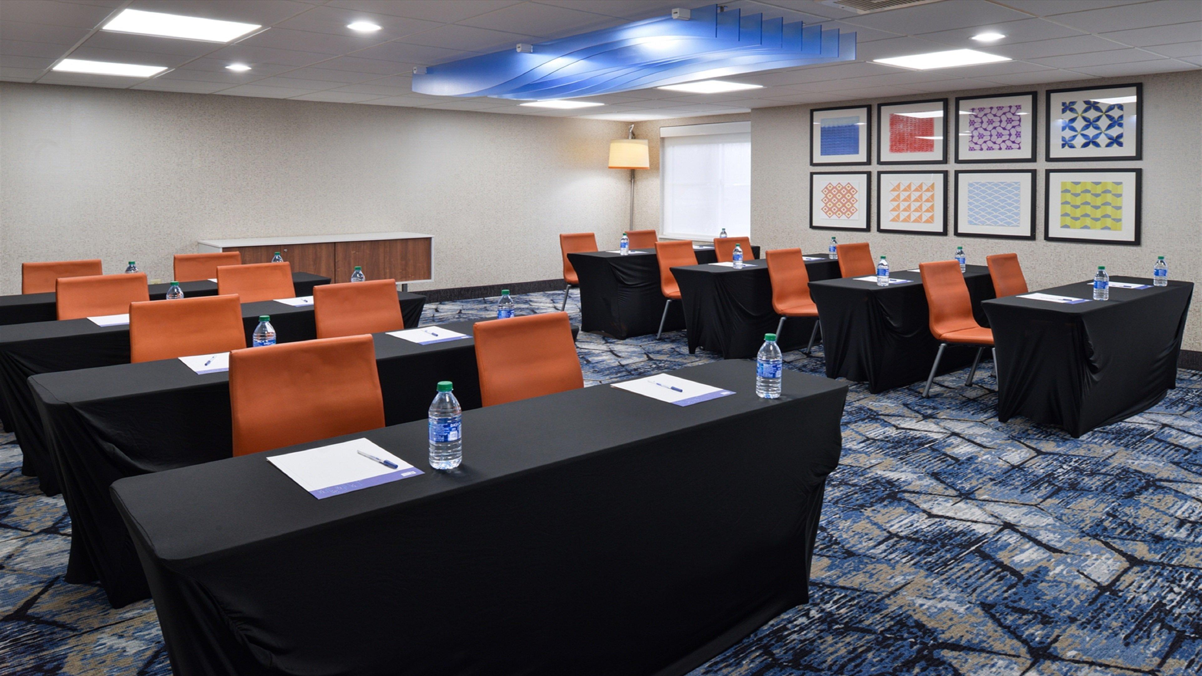 Holiday Inn Express Wixom By Ihg Buitenkant foto
