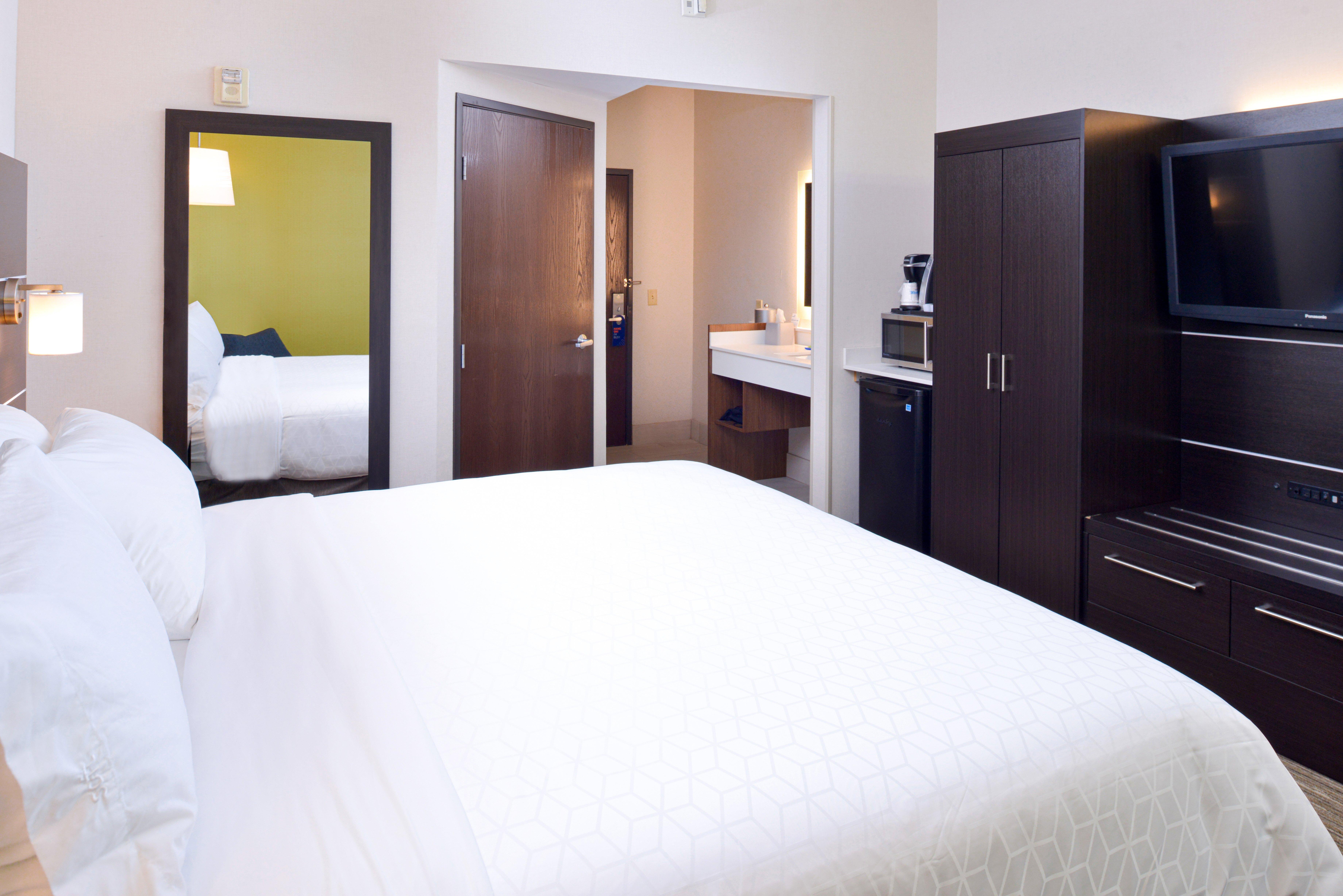 Holiday Inn Express Wixom By Ihg Buitenkant foto