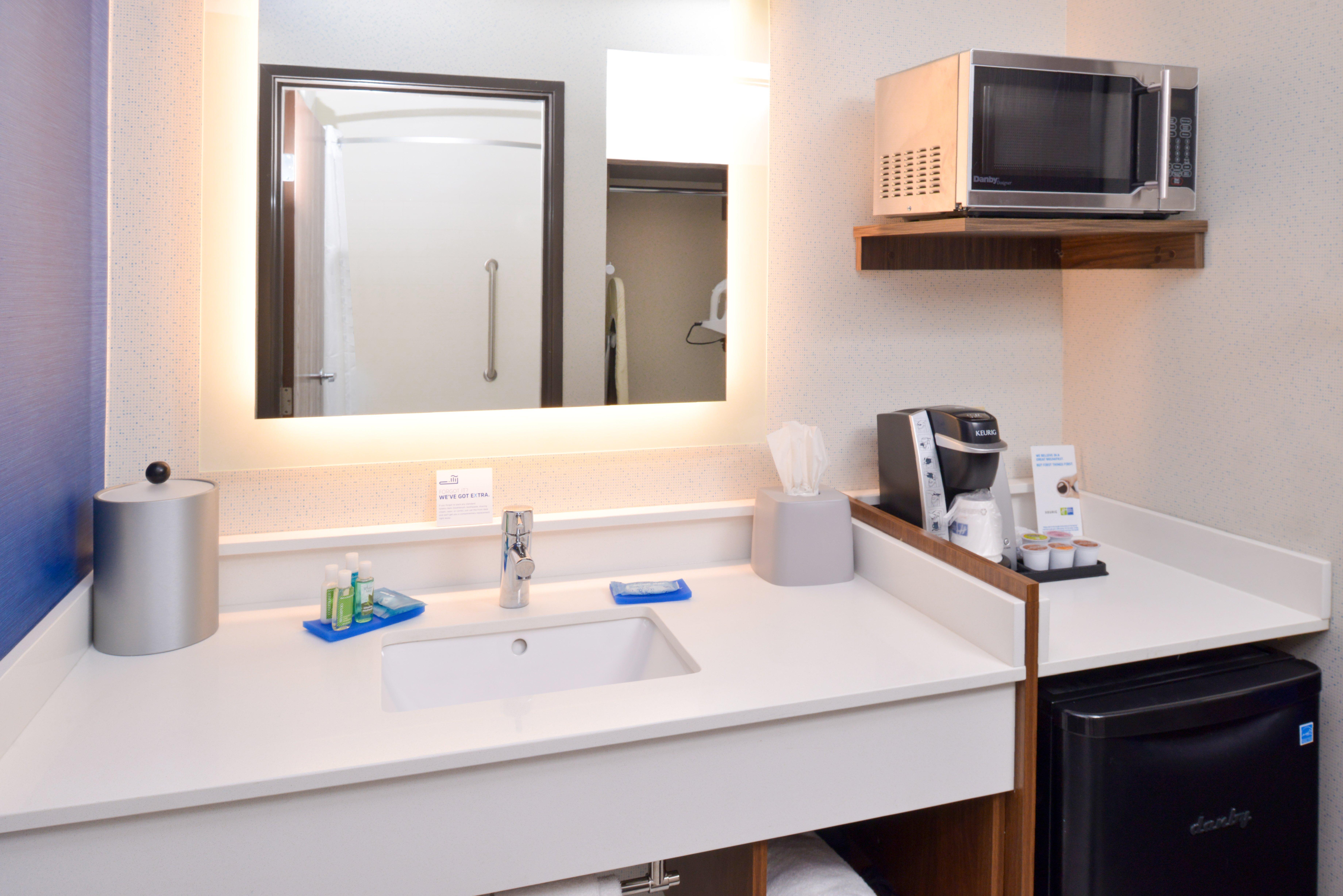 Holiday Inn Express Wixom By Ihg Buitenkant foto