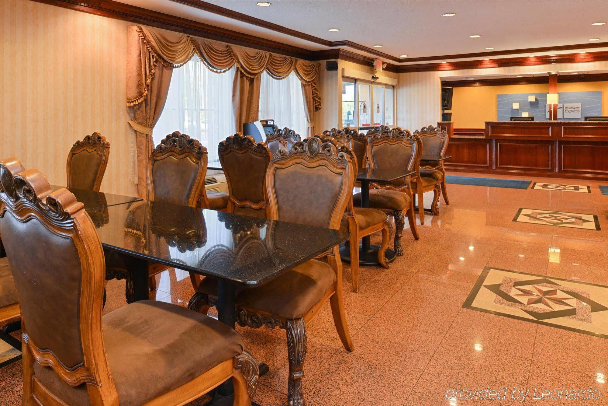 Holiday Inn Express Wixom By Ihg Buitenkant foto